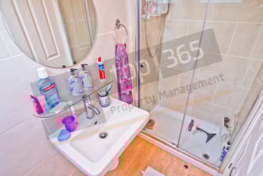 3 bed flat, Clumber Court, Lace Market, Clumber crescent south, NG71EE - Image 7